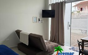 kitinet's com Ar Condicionado